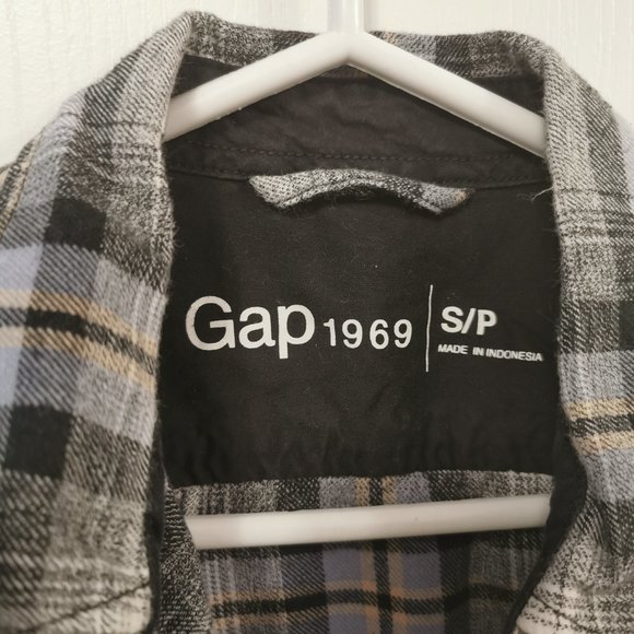 Men's Simple Gingham Long-Sleeve Button Up - Picture 4 of 6